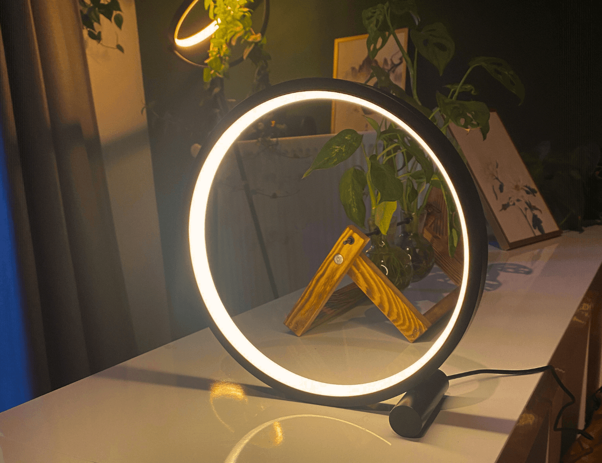 K-NATICS Circle Touch Light